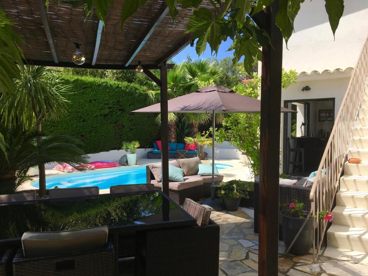 Bed,Kitchen And Swimming Pool Villa Esterel Saint-Raphaël Eksteriør bilde